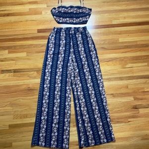 Used top and palazzo pants set. Size Medium
